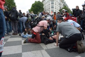 Street médics à Paris le 14 juin 2016