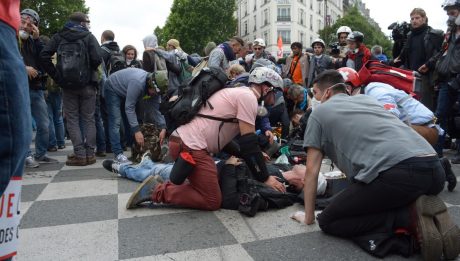 Street médics à Paris le 14 juin 2016